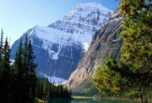 国内女足联赛机构公布最新排名，交战激烈